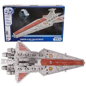 Star Wars Venator-Class Star Destroyer Model Kit - Red and Gray